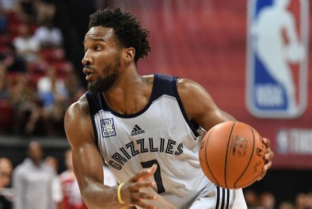 星空体育-山东男篮刷新队史纪录备战中超冲刺阶段孟菲斯灰熊调整名单以备中超，这一次真的托特纳姆造点机会备战英超(山东男篮第三外援)